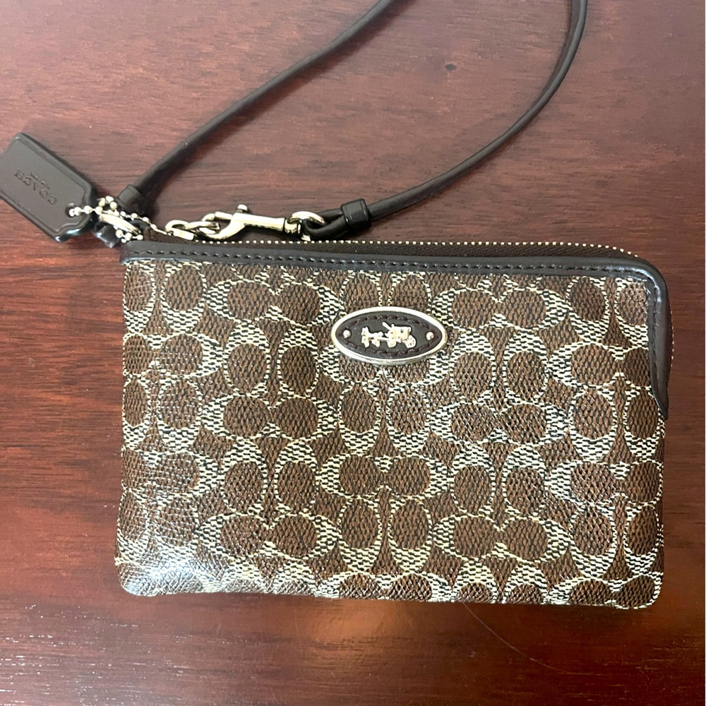 Coach wristlet bag - Picture 1 of 2